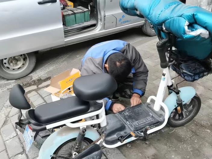 机动车换电瓶_换电瓶可以用多久_电瓶车换电池